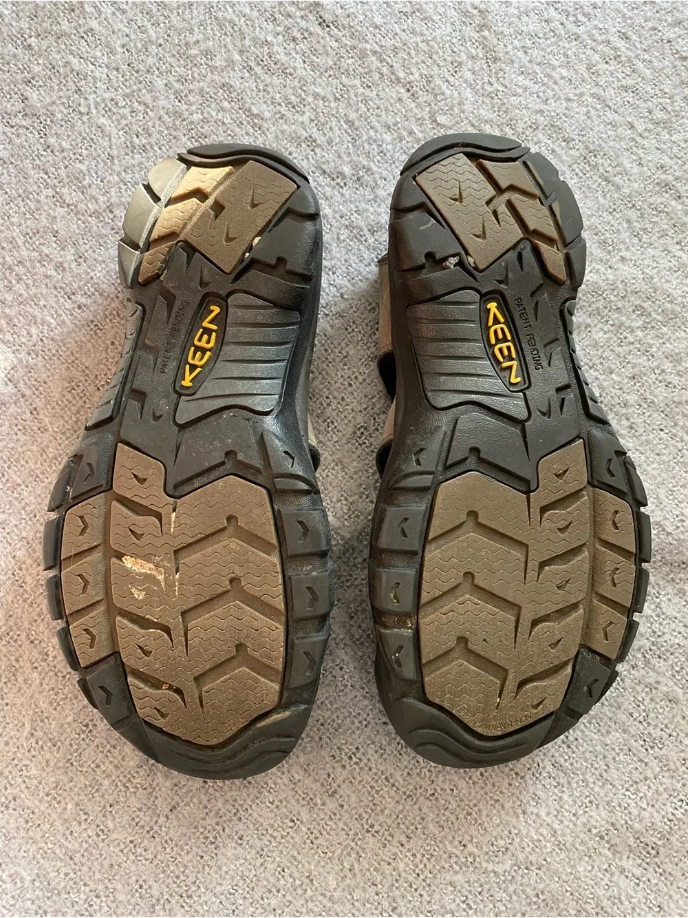 Keen Olive Brown Closed-Toe Hiking Sandals with Yellow Trim